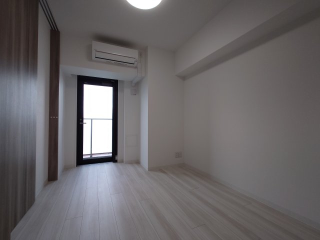 居室・リビング　コンパクトで使いやすい洋室です