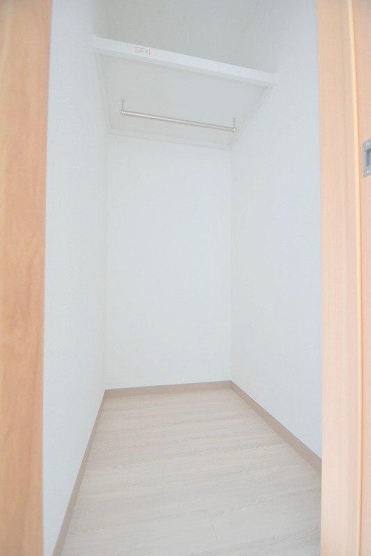 収納　COLLINA中山新町