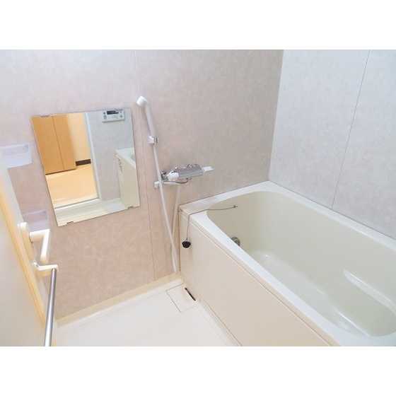 バス・シャワールーム　きれいなお風呂です