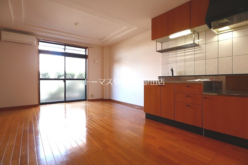 居室・リビング　102号室写真