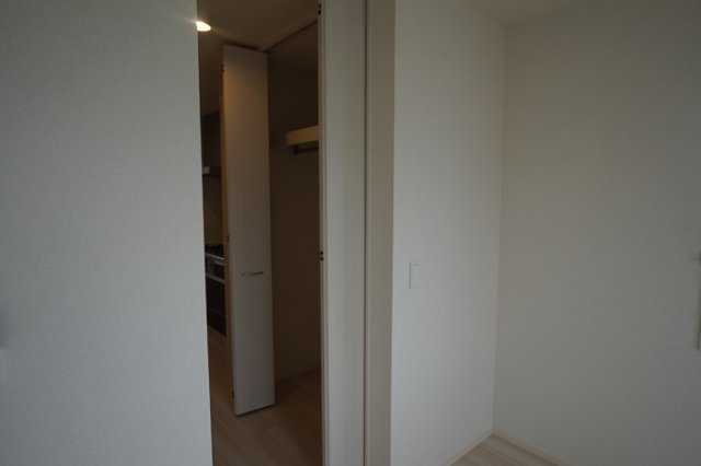 収納　掲載写真は同型モデルを掲載しており実際のお部屋と仕様等が異な