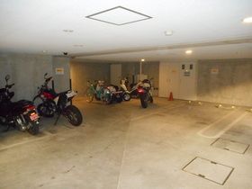 駐車場　駐輪場