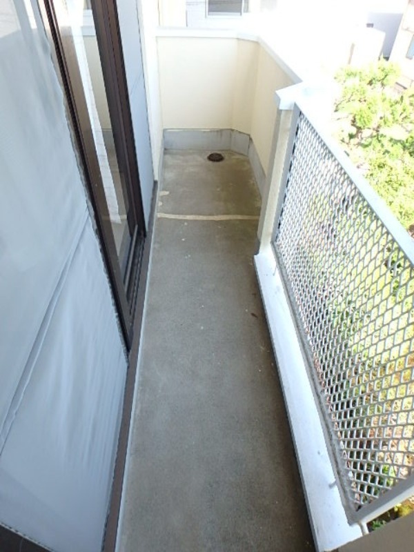 バルコニー　図面と現状に相違がある場合には現状を優先