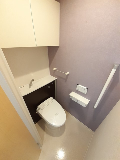 トイレ　トイレ