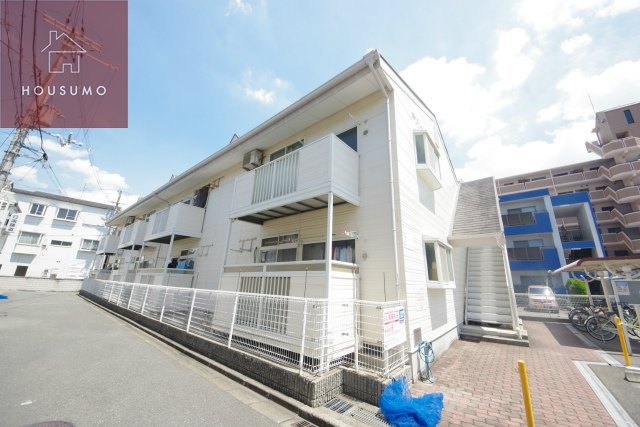 建物外観　ちょっとした収納スペースも充実しています