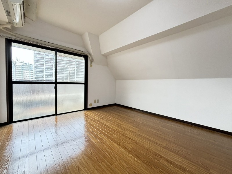 居室・リビング　別号室