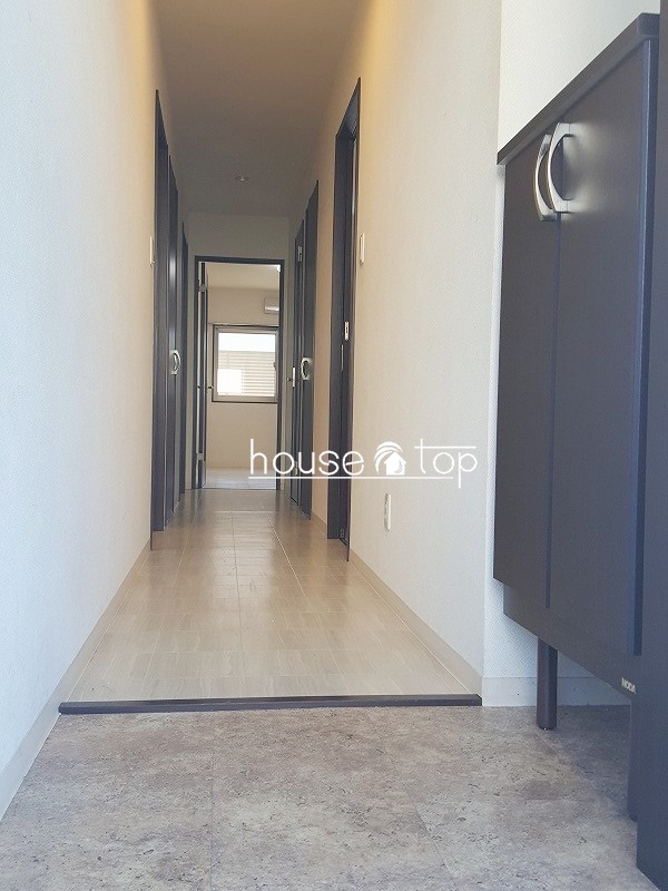 玄関　玄関にはシューズボックスもありますよ！