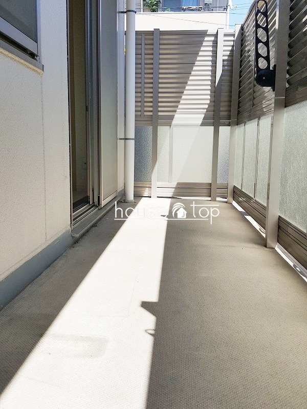 バルコニー　ワイドな南面バルコニー！日当たり・通風良好です！