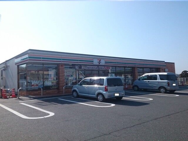 コンビニ　セブンイレブン　金光町佐方店（コンビニ）まで450m