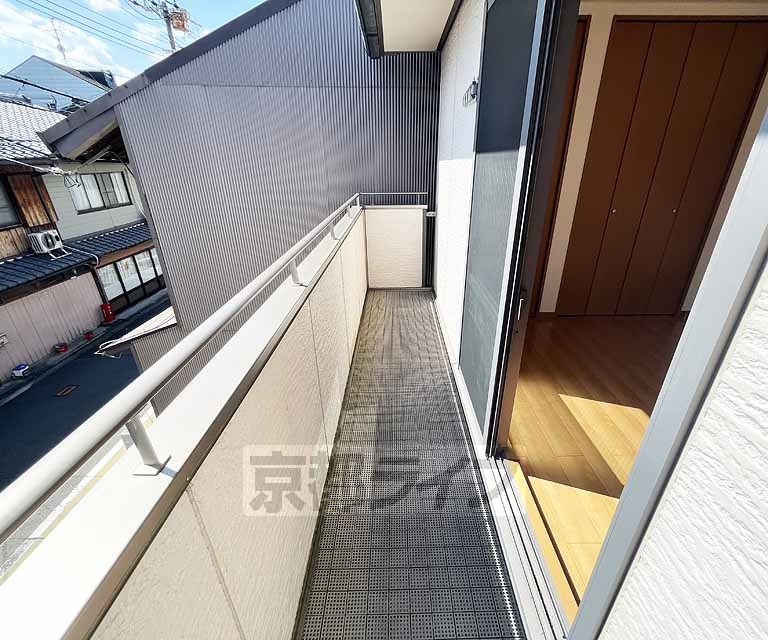 バルコニー　十分なスペース・日当たり・通風を確保したバルコニーです。