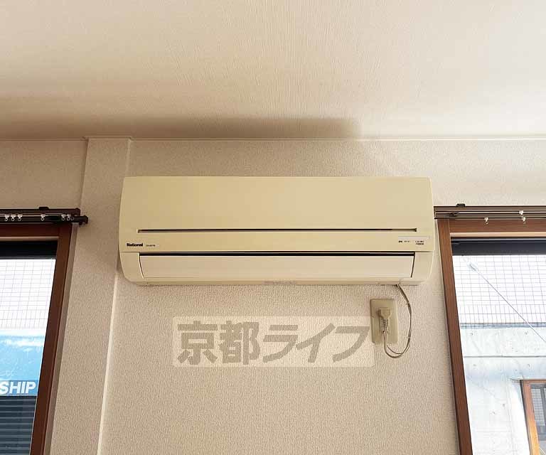 その他設備　エアコンつきで快適な空調でお住まいになれます。