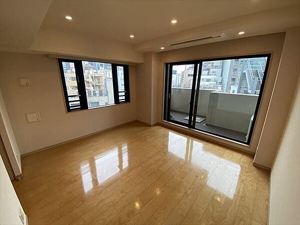 居室・リビング　※別部屋の参考写真です。