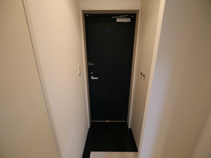 玄関　玄関　シューズボックス付