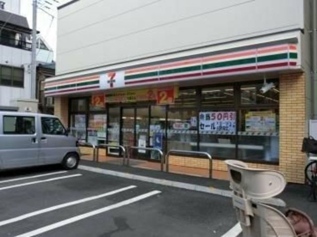 コンビニ　セブンイレブン北区田端駅東店（コンビニ）まで482m