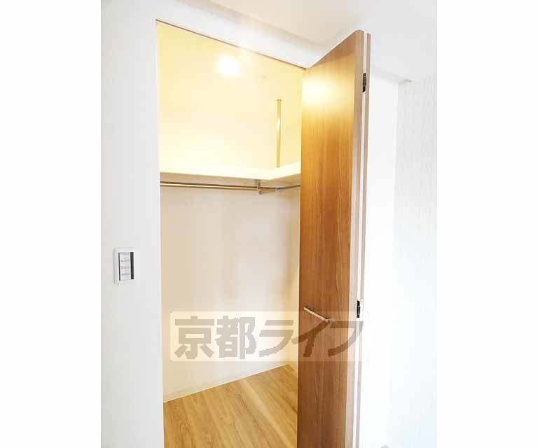 収納　ウォークインクローゼット