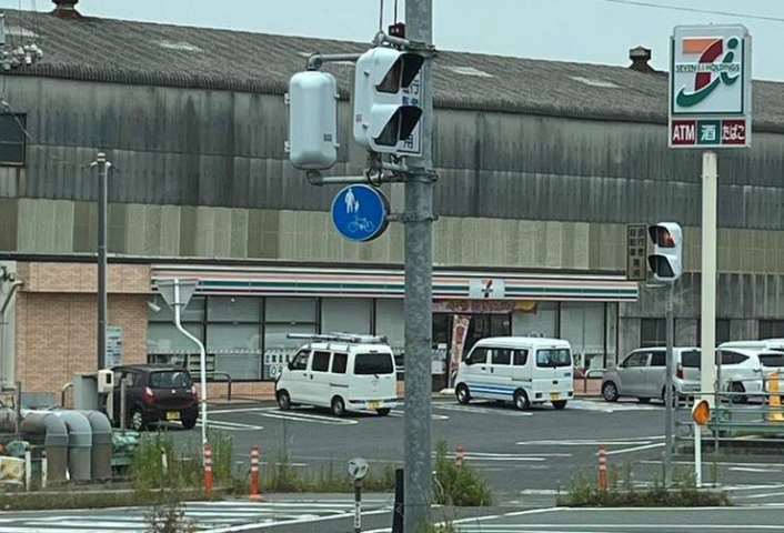 コンビニ　セブン－イレブン玉野東高崎店（コンビニ）まで1599m