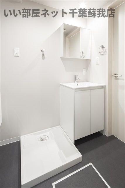 洗面設備　コンパクトで使いやすい洗面所