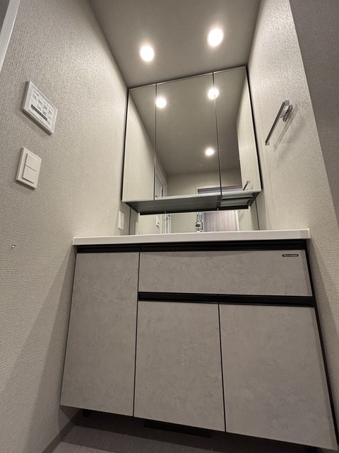 洗面設備　洗面化粧台