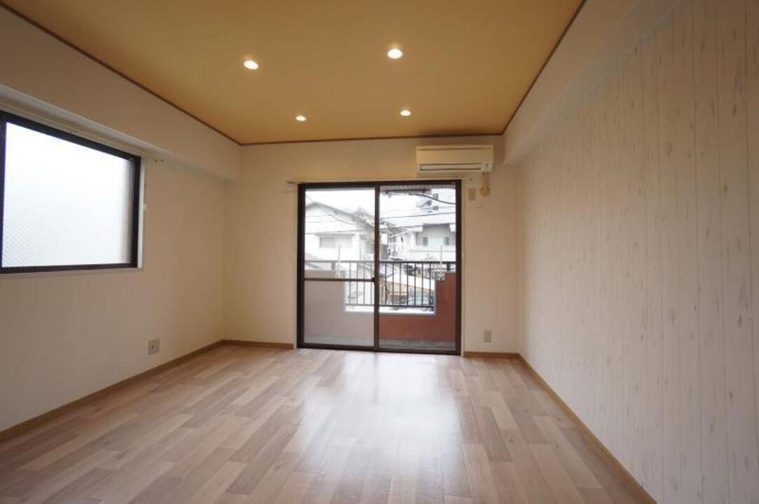 居室・リビング　リビング