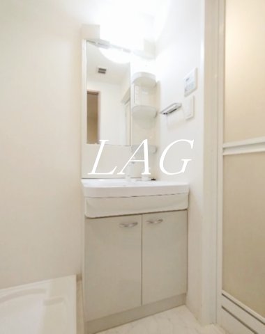 洗面設備　洗面台です。