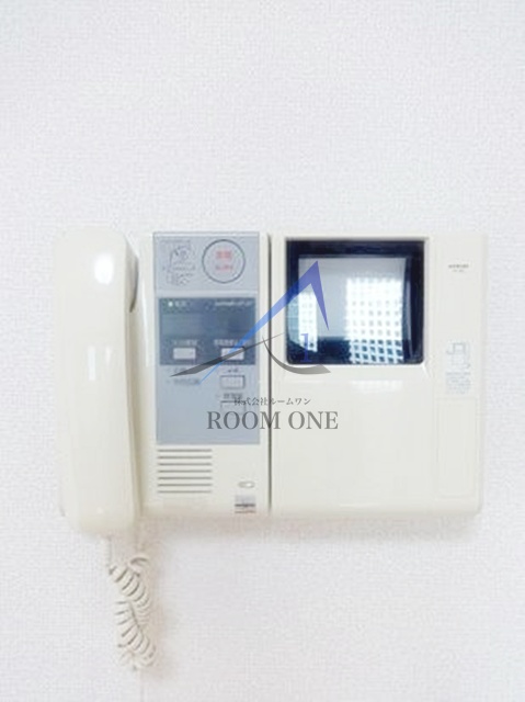 セキュリティ　モニター付きインターホンです。