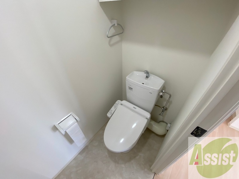 トイレ　こちらはトイレです。清潔感があり、安心して使用できます。