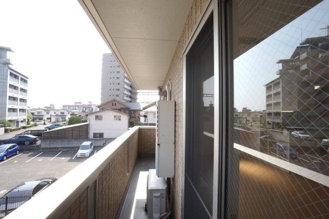バルコニー　バルコニー