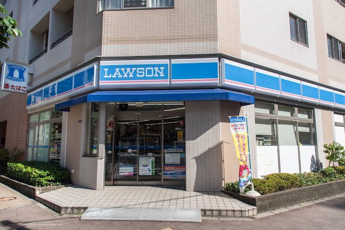 コンビニ　ローソン H入船一丁目店（コンビニ）まで48m