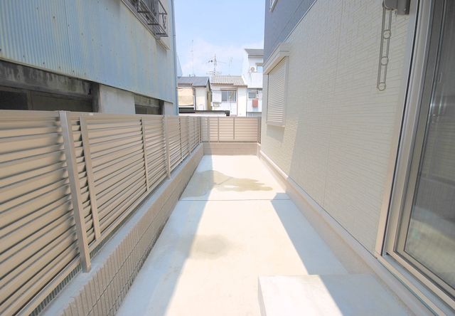 バルコニー　バルコニー
