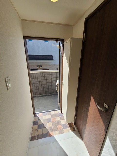 玄関　別号室の参考写真です