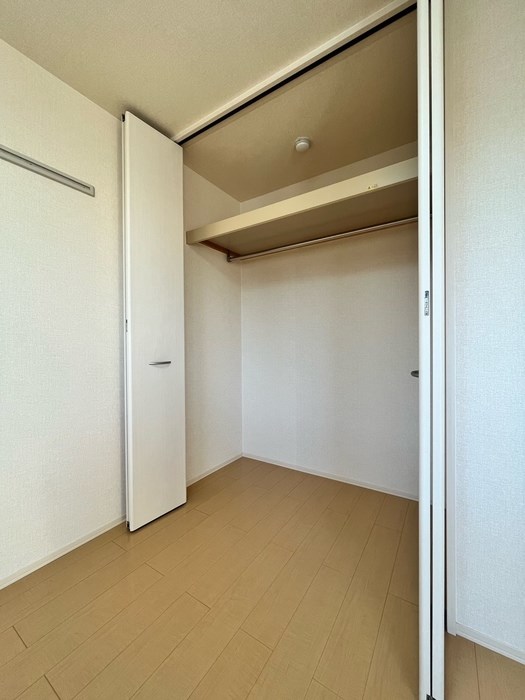 収納　奥行きのあるクローゼット