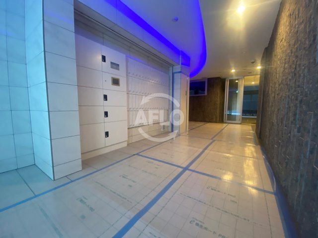 ロビー　セレニテ本町リアン　ロビー