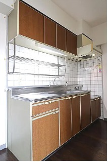 キッチン　※掲載写真は、同タイプの別部屋写真です。