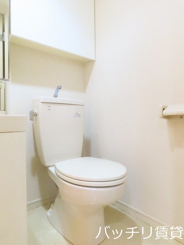 トイレ　同型タイプの為、現状を優先致します。