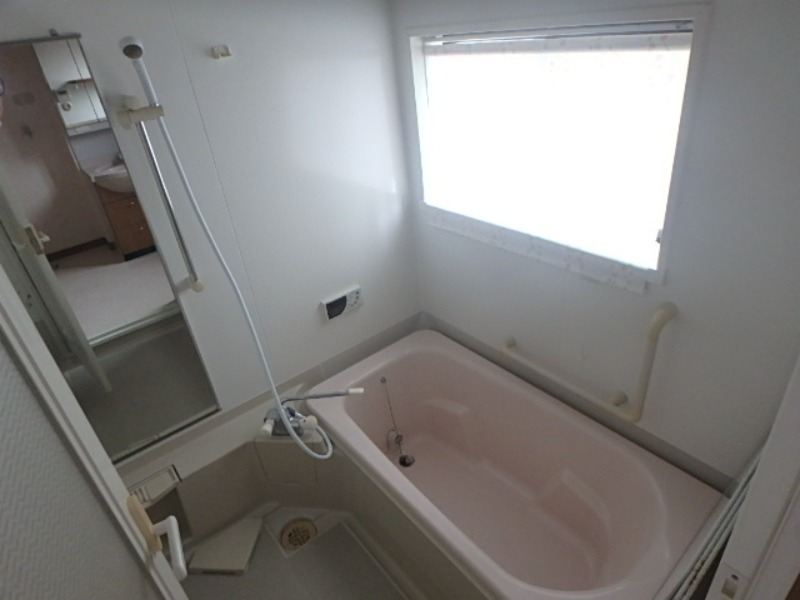 バス・シャワールーム　図面と現状に相違がある場合には現状を優先