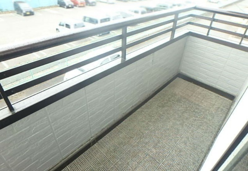 バルコニー　図面と現状に相違がある場合には現状を優先