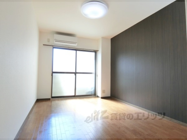 居室・リビング　洋室