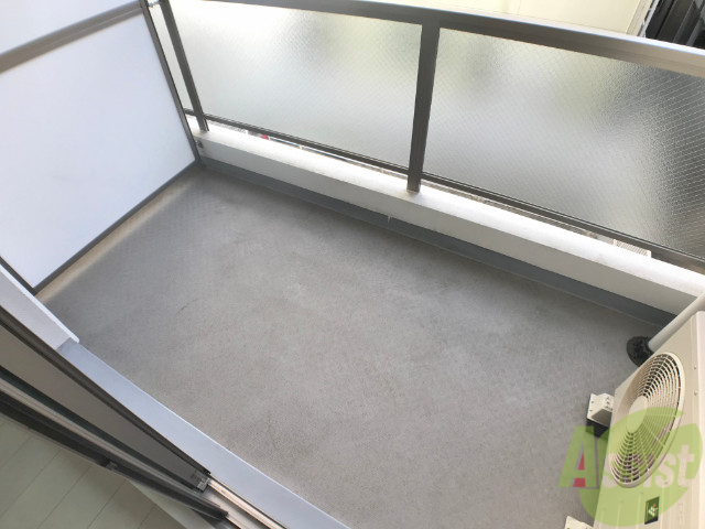 バルコニー　バルコニーです。たまには景色を楽しんではいかがでしょうか。