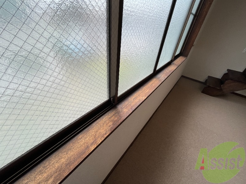 バルコニー　バルコニーはございませんがこの窓はあります