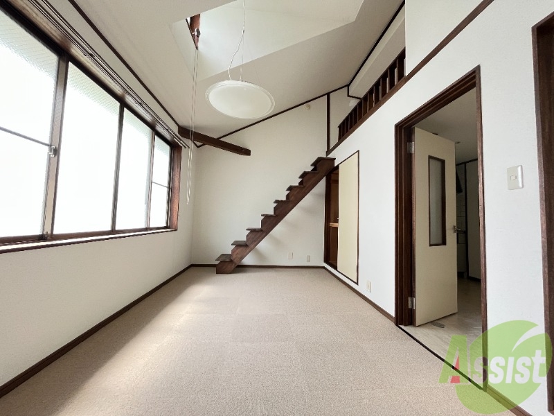 居室・リビング　８．２５帖のリビングです。広々としていますね。