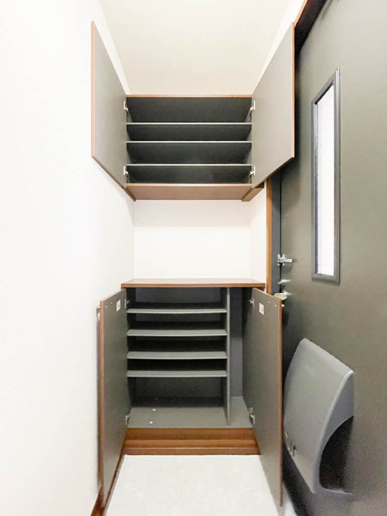 洗面設備　シューズボックスです。