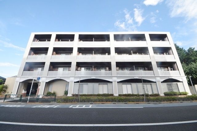建物外観　★仙川駅徒歩９分・買い物・生活便利です★