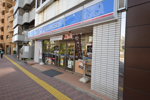 コンビニ　ローソン 文京春日一丁目（コンビニ）まで40m