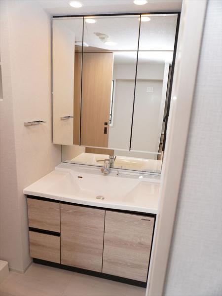 洗面設備　洗面所