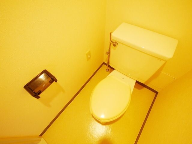 トイレ　※別部屋参考写真です