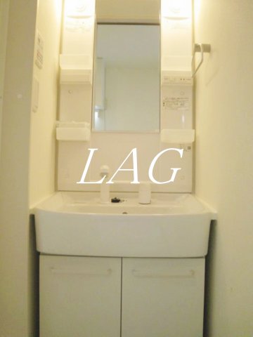 洗面設備　独立洗面台です。