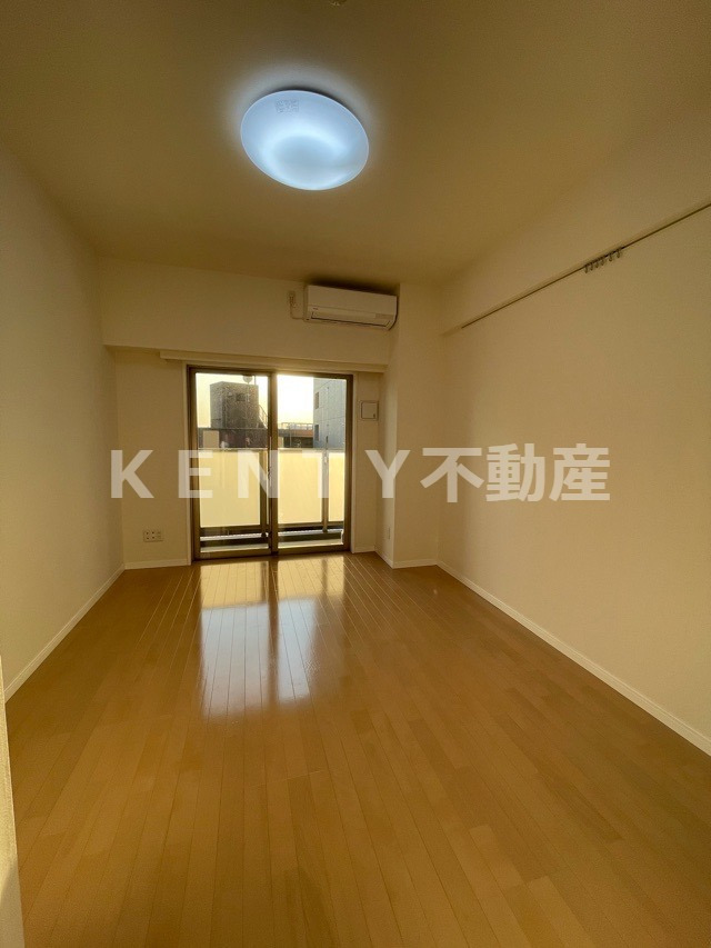 居室・リビング　居間です