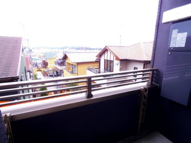 バルコニー　落ち着いた時間を過ごせるバルコニーです