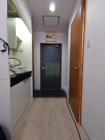 玄関　カルナ市谷薬王寺