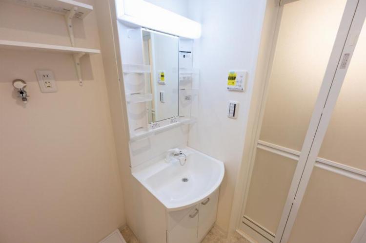 洗面設備　洗面所